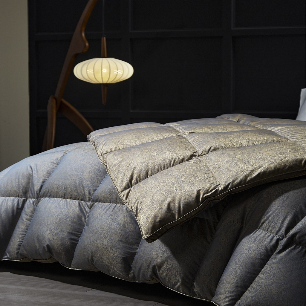 91家纺网 家纺一手货源 找家纺 暖羽屋羽绒馆 2025新款绒子含量95鸭绒  莫代尔混纺95白鸭绒被双人鸭绒 b面 羽绒被子冬被芯 莫罗斯金 B面效果