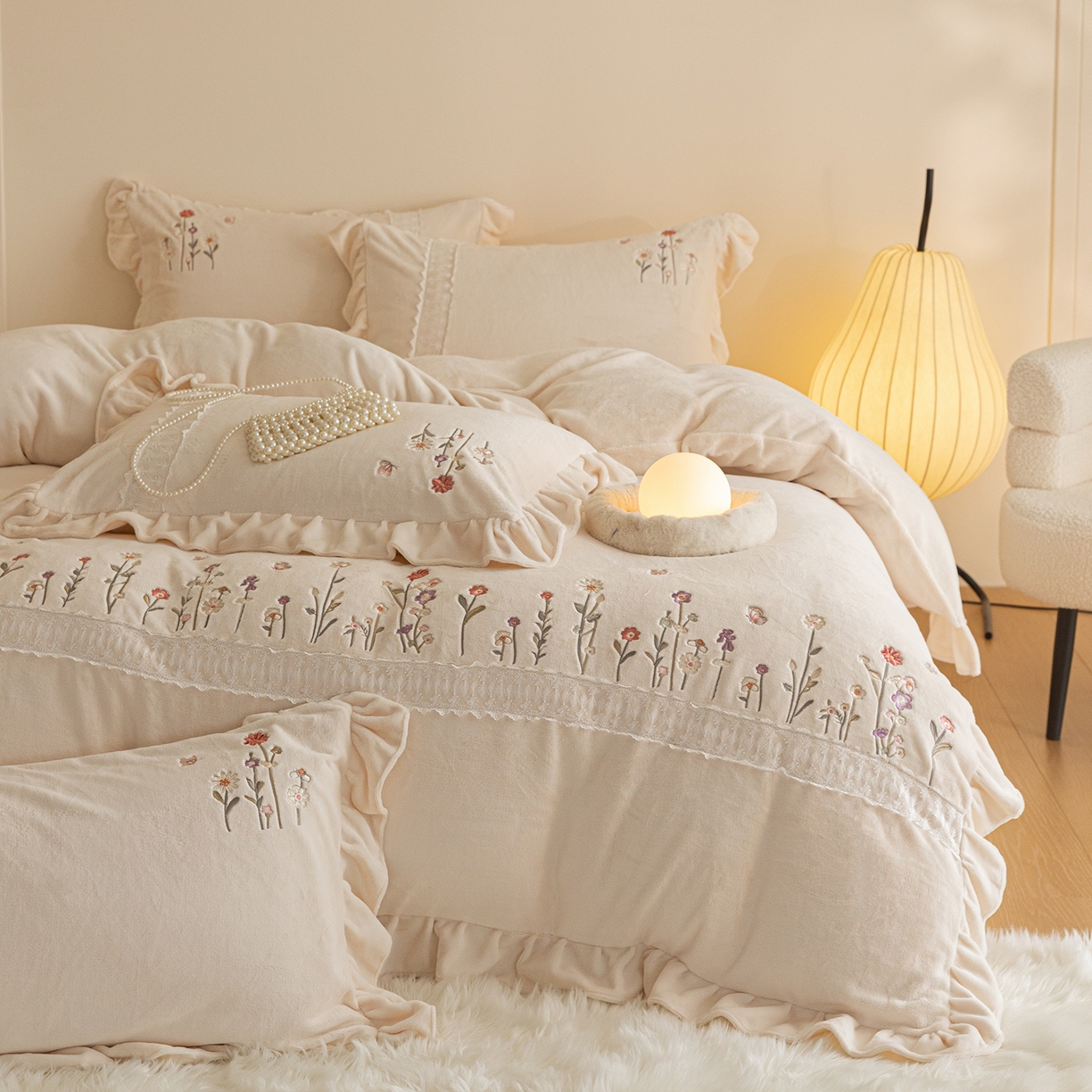 91家纺网 家纺一手货源 找家纺 艾唯希家纺 2025新款高端全消光公主绒工艺四件套-花意 花意-奶酪