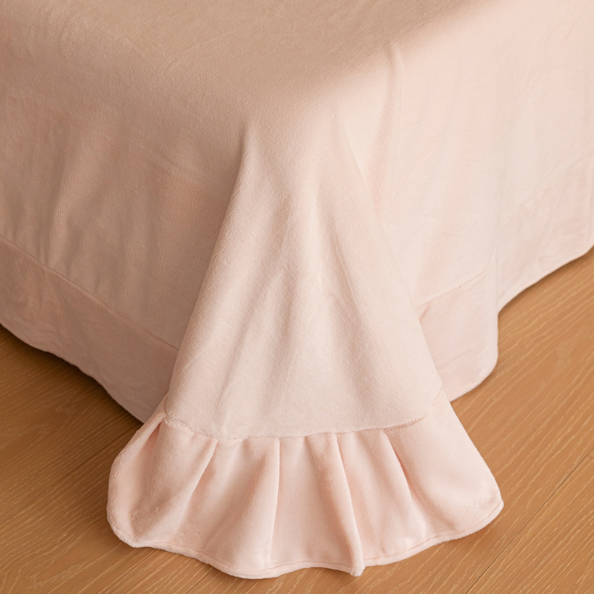 91家纺网 家纺一手货源 找家纺 艾唯希家纺 2025新款高端全消光公主绒工艺四件套-花意 花意-粉