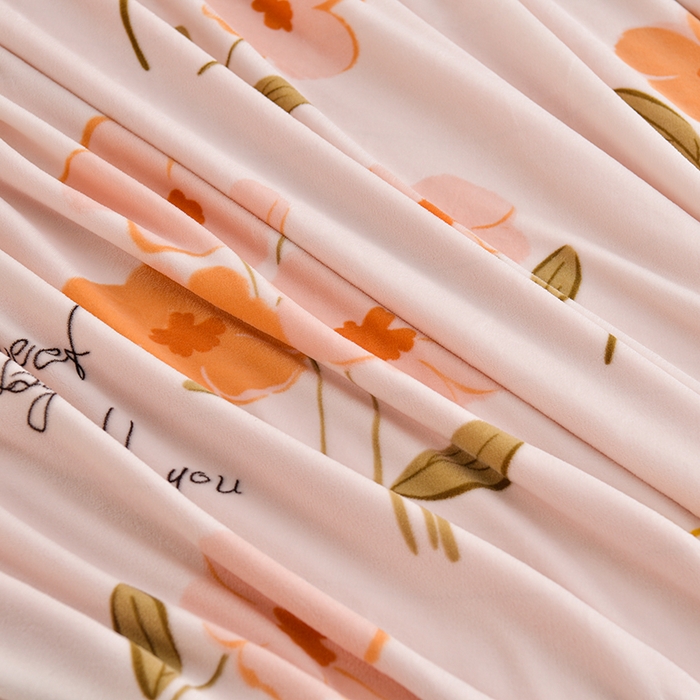 91家纺网 家纺一手货源 找家纺 赫本 2025新品8斤爆品牛奶绒四件套床裙款金雕绒法莱绒四套件 初恋-粉