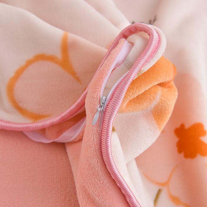 91家纺网 家纺一手货源 找家纺 赫本 2025新品8斤爆品牛奶绒四件套床裙款金雕绒法莱绒四套件 初恋-粉