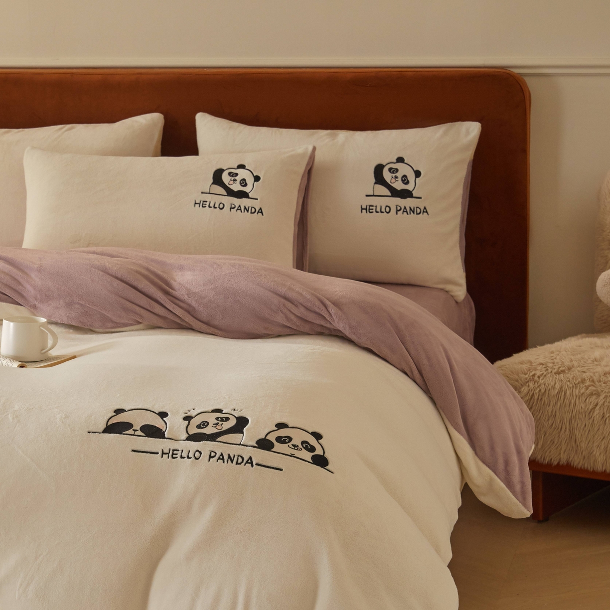 ONE TWO ONE 121 2025新款牛奶绒刺绣珊瑚绒牛奶绒法兰绒兔毛绒四件套panda刺绣熊猫-场景二 panda刺绣熊猫-浅紫