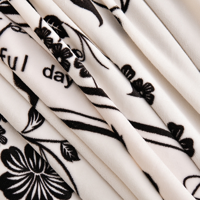 91家纺网 家纺一手货源 找家纺 赫本 2025新品8斤爆品牛奶绒四件套床裙款金雕绒法莱绒四套件 赫本风