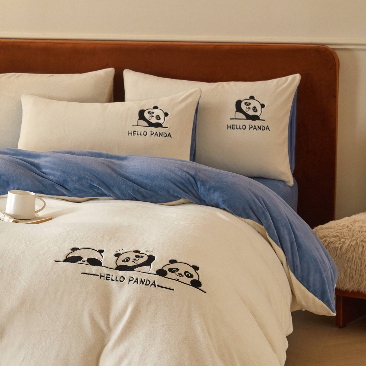 ONE TWO ONE 121 2025新款牛奶绒刺绣珊瑚绒牛奶绒法兰绒兔毛绒四件套panda刺绣熊猫-场景二 panda刺绣熊猫-雾蓝