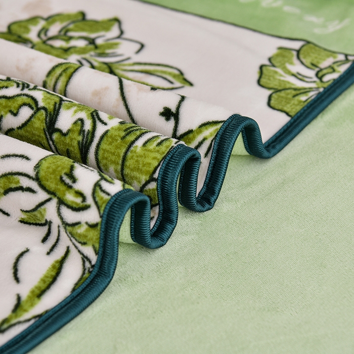 91家纺网 家纺一手货源 找家纺 赫本 2025新品8斤爆品牛奶绒四件套床裙款金雕绒法莱绒四套件 简若花语