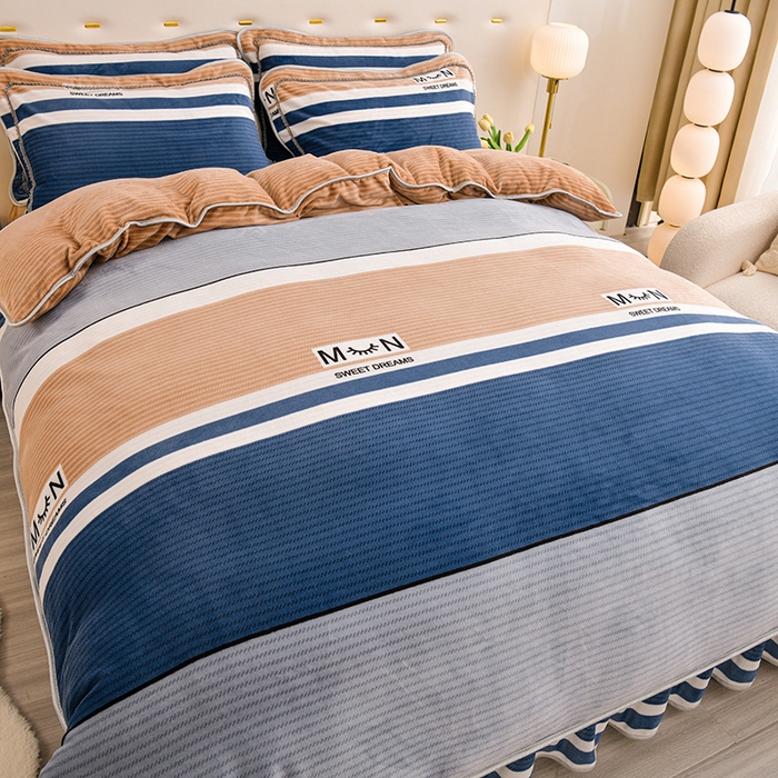 91家纺网 家纺一手货源 找家纺 赫本 2025新品8斤爆品牛奶绒四件套床裙款金雕绒法莱绒四套件 简尚