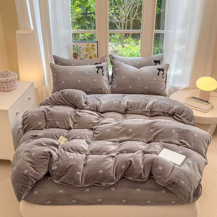 91家纺网 家纺一手货源 找家纺 布柔 2025新款毛巾绣花卡通ins风牛奶绒床笠床笠单件单床笠-甜心 甜心咖