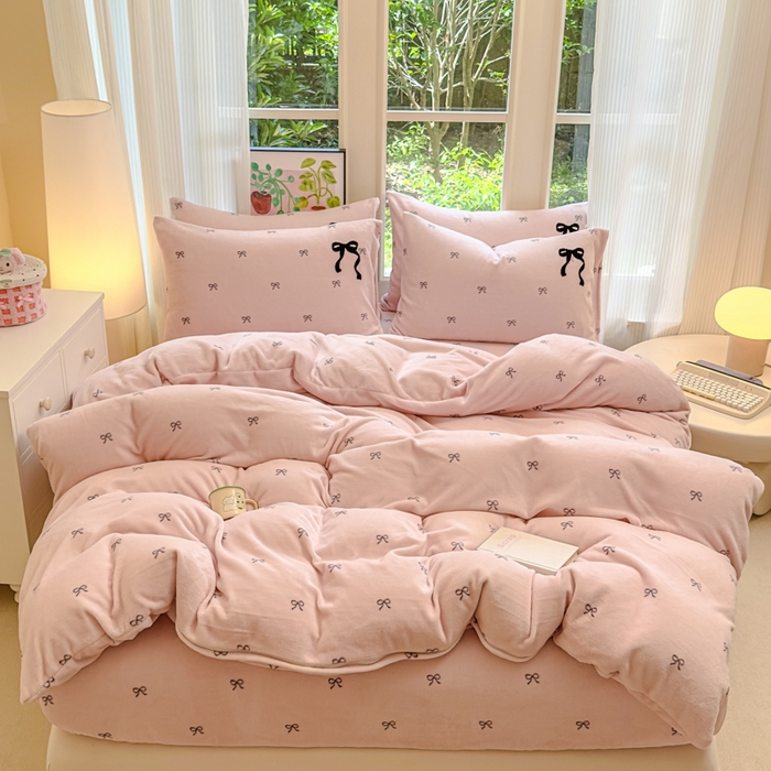 91家纺网 家纺一手货源 找家纺 布柔 2025新款毛巾绣花卡通ins风牛奶绒床笠床笠单件单床笠-甜心 甜心米