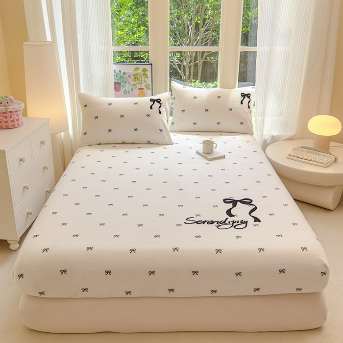 91家纺网 家纺一手货源 找家纺 布柔 2025新款毛巾绣花卡通ins风牛奶绒床笠床笠单件单床笠-甜心 甜心米