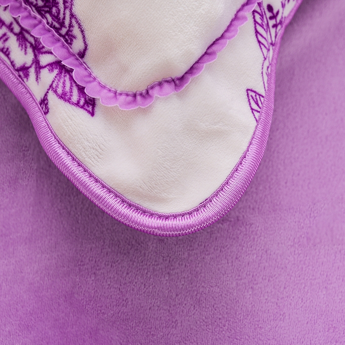 91家纺网 家纺一手货源 找家纺 赫本 2025新品8斤爆品牛奶绒四件套床裙款金雕绒法莱绒四套件 曼妙花语