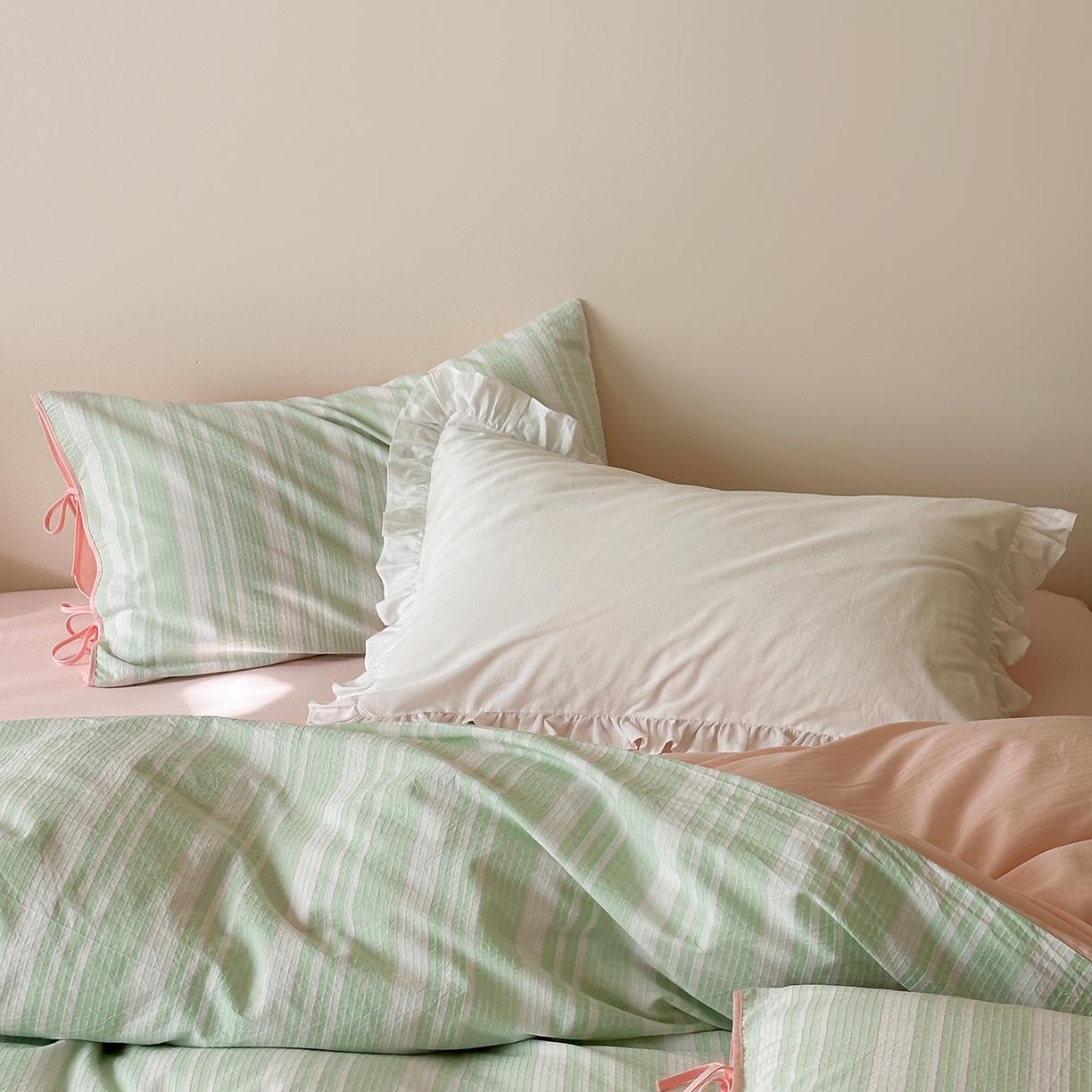 91家纺网 家纺一手货源 找家纺 （总）玛奇朵 2025新款韩系少女全棉立体提花四件套-