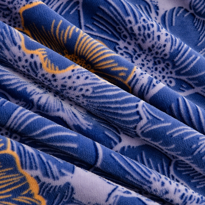 91家纺网 家纺一手货源 找家纺 赫本 2025新品8斤爆品牛奶绒四件套床裙款金雕绒法莱绒四套件 漫丽