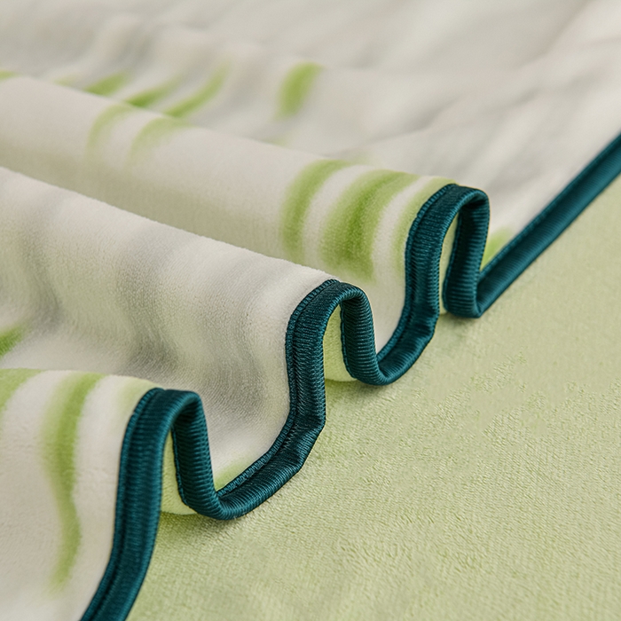 91家纺网 家纺一手货源 找家纺 赫本 2025新品8斤爆品牛奶绒四件套床裙款金雕绒法莱绒四套件 趣生活