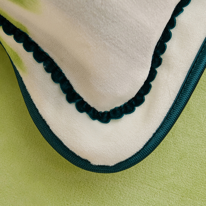 91家纺网 家纺一手货源 找家纺 赫本 2025新品8斤爆品牛奶绒四件套床裙款金雕绒法莱绒四套件 趣生活