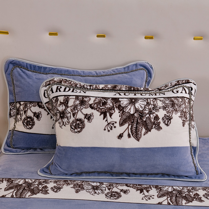 91家纺网 家纺一手货源 找家纺 赫本 2025新品8斤爆品牛奶绒四件套床裙款金雕绒法莱绒四套件 许愿-灰