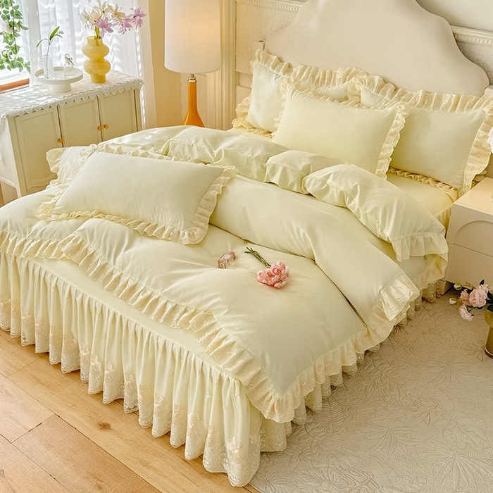 91家纺网 家纺一手货源 找家纺 后庭寝室 2025新款亲肤花边蕾丝床裙四件套-繁花似锦系列 繁花似锦-米黄