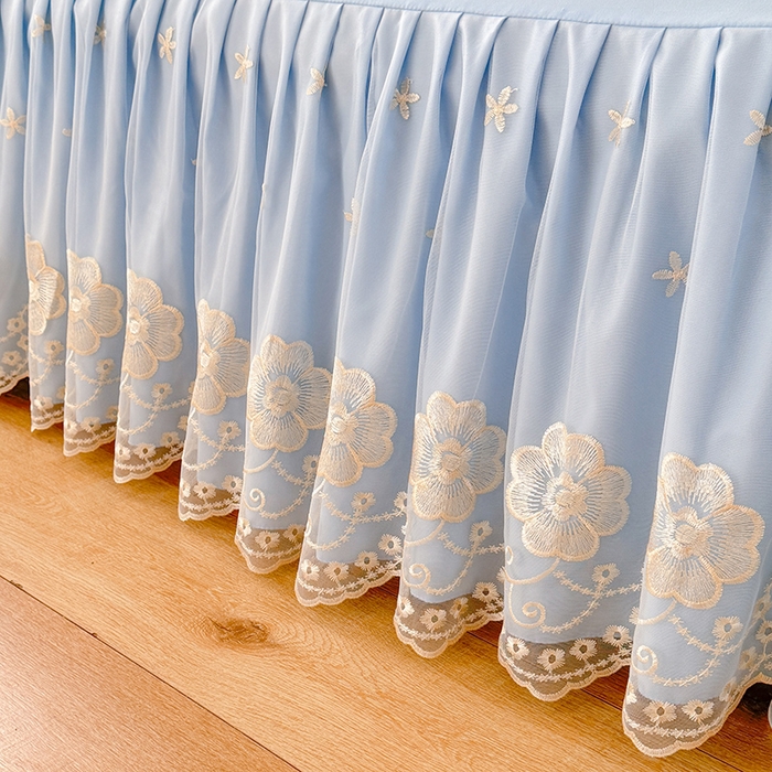 91家纺网 家纺一手货源 找家纺 后庭寝室 2025新款亲肤花边蕾丝床裙四件套-繁花似锦系列 繁花似锦-浅蓝