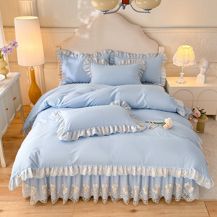 91家纺网 家纺一手货源 找家纺 后庭寝室 2025新款亲肤花边蕾丝床裙四件套-繁花似锦系列 繁花似锦-浅蓝