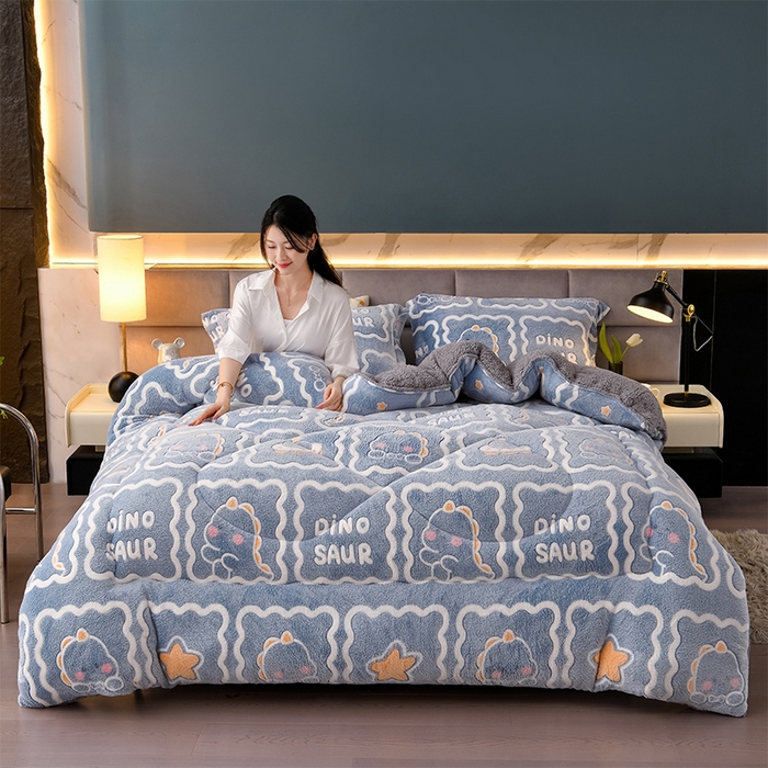 91家纺网 家纺一手货源 找家纺 南北家居 2025新款AB版雪花绒羊羔绒冬被被子被芯 恐龙战队