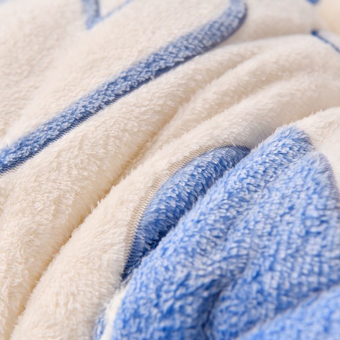 91家纺网 家纺一手货源 找家纺 南北家居 2025新款AB版雪花绒羊羔绒冬被被子被芯 爱心满满