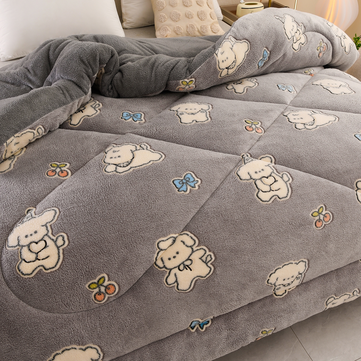 91家纺网 家纺一手货源 找家纺 南北家居 2025新款AB版雪花绒羊羔绒冬被被子被芯 小时光