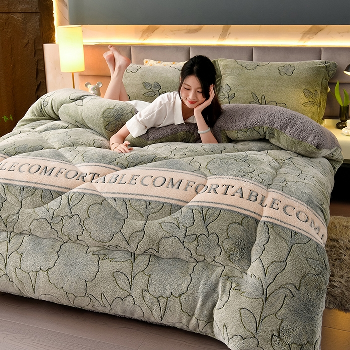 91家纺网 家纺一手货源 找家纺 南北家居 2025新款AB版雪花绒羊羔绒冬被被子被芯 薄荷曼波