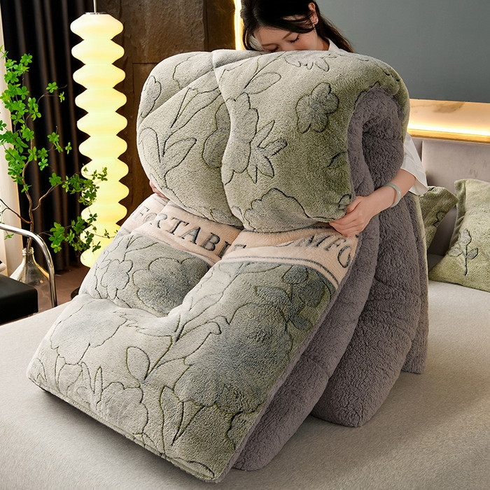 91家纺网 家纺一手货源 找家纺 南北家居 2025新款AB版雪花绒羊羔绒冬被被子被芯 薄荷曼波