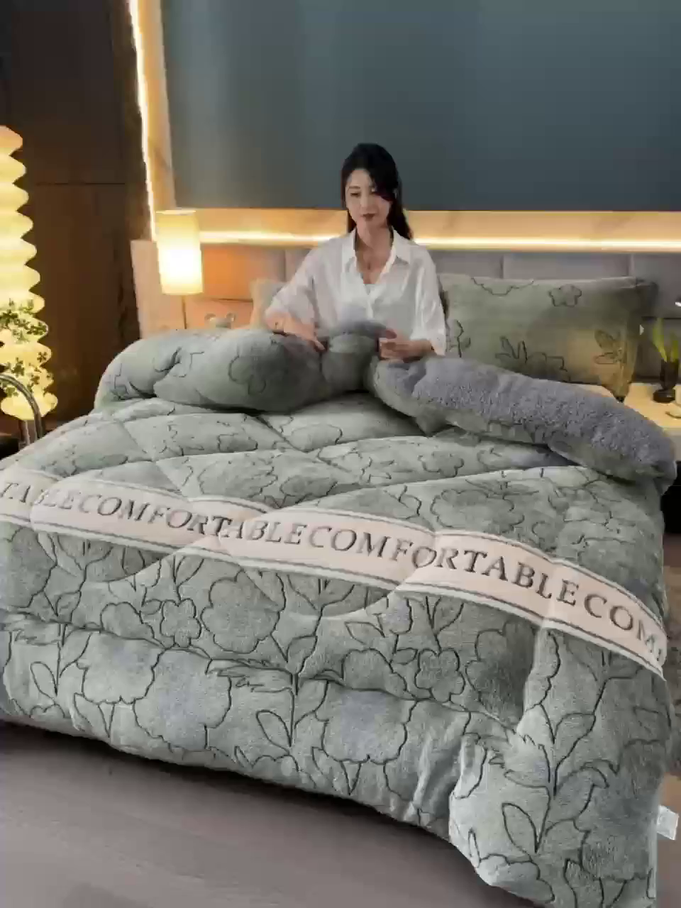 91家纺网 家纺一手货源 找家纺 南北家居 2025新款AB版雪花绒羊羔绒冬被被子被芯 薄荷曼波