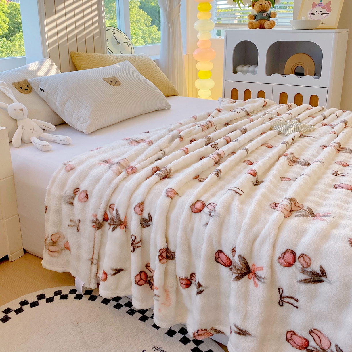 91家纺网 家纺一手货源 找家纺 爱彼家纺 2025秋冬新款高克重简约印花泡泡绒毯多功能毯毛毯毯子 粉色郁金香