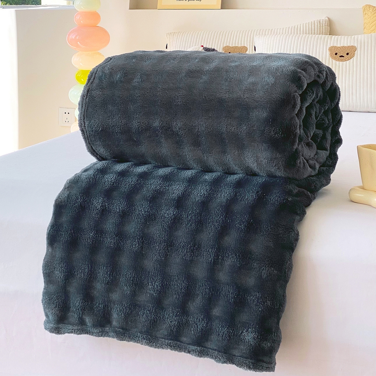 91家纺网 家纺一手货源 找家纺 爱彼家纺 2025秋冬新款高克重简约印花泡泡绒毯多功能毯毛毯毯子 高级灰