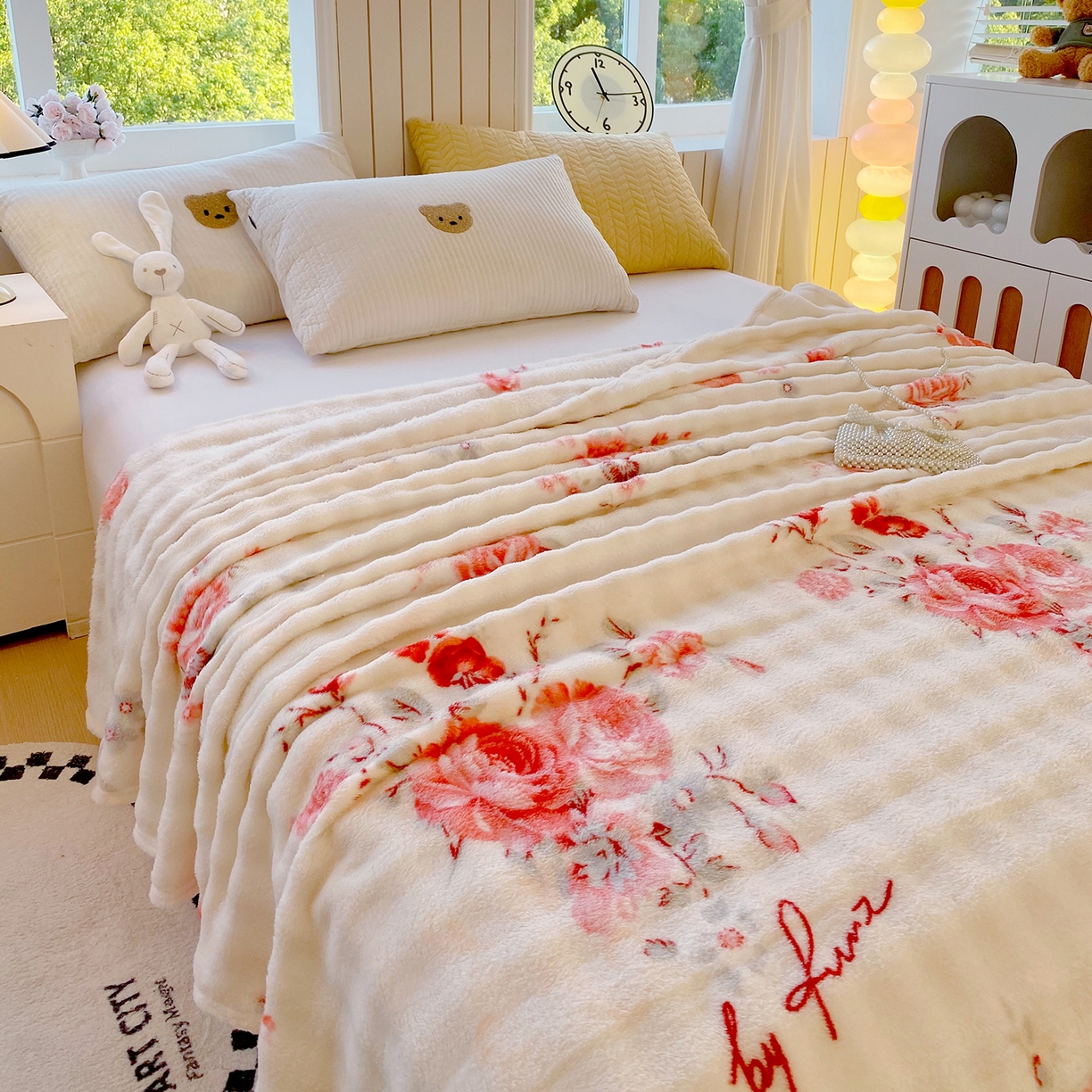 91家纺网 家纺一手货源 找家纺 爱彼家纺 2025秋冬新款高克重简约印花泡泡绒毯多功能毯毛毯毯子 国色天香