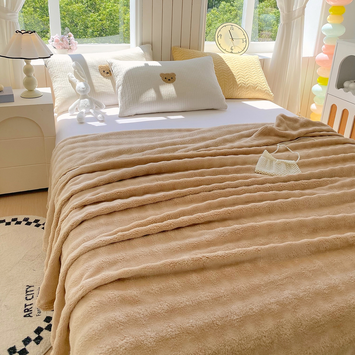 91家纺网 家纺一手货源 找家纺 爱彼家纺 2025秋冬新款高克重简约印花泡泡绒毯多功能毯毛毯毯子 香槟色