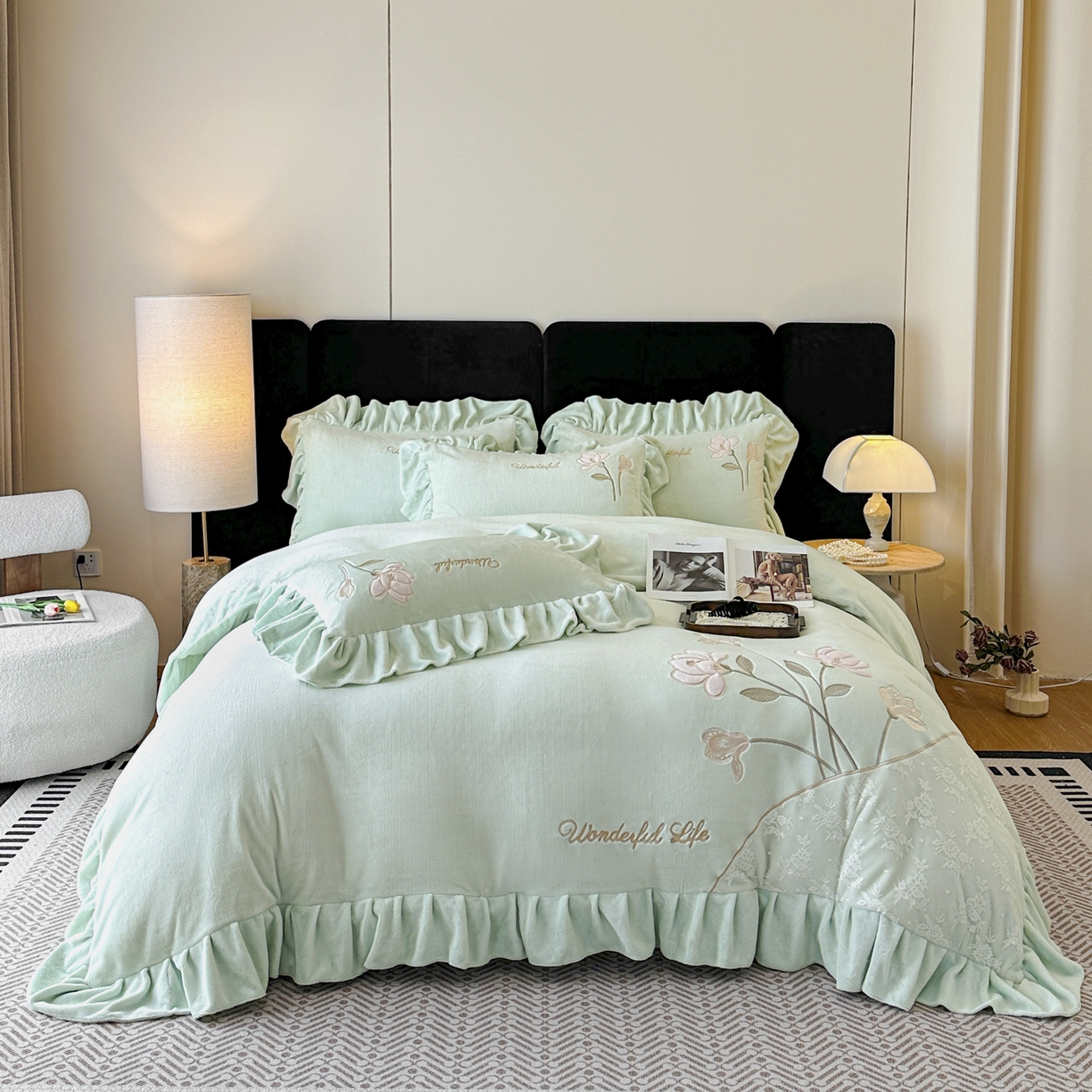 91家纺网 家纺一手货源 找家纺 民新家纺 2025新款牛奶绒刺绣花边四件套-挚爱 挚爱-青柠绿