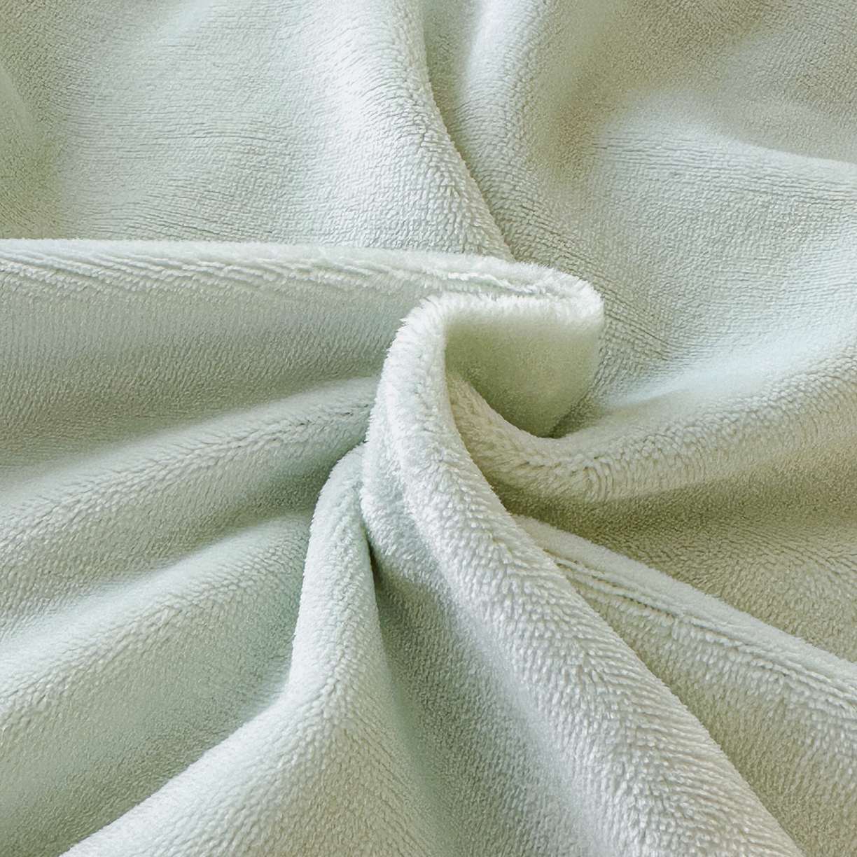 91家纺网 家纺一手货源 找家纺 民新家纺 2025新款牛奶绒刺绣花边四件套-挚爱 挚爱-青柠绿