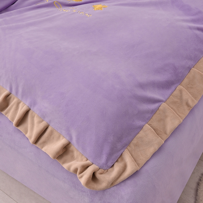 91家纺网 家纺一手货源 找家纺 湘雪家居  2025新款高克重纯色刺绣牛奶绒床单款系列四件套-提供买家秀 钟爱款-熏韵紫