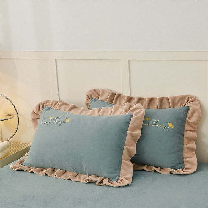 91家纺网 家纺一手货源 找家纺 湘雪家居  2025新款高克重纯色刺绣牛奶绒床单款系列四件套-提供买家秀 星语款-草绿色