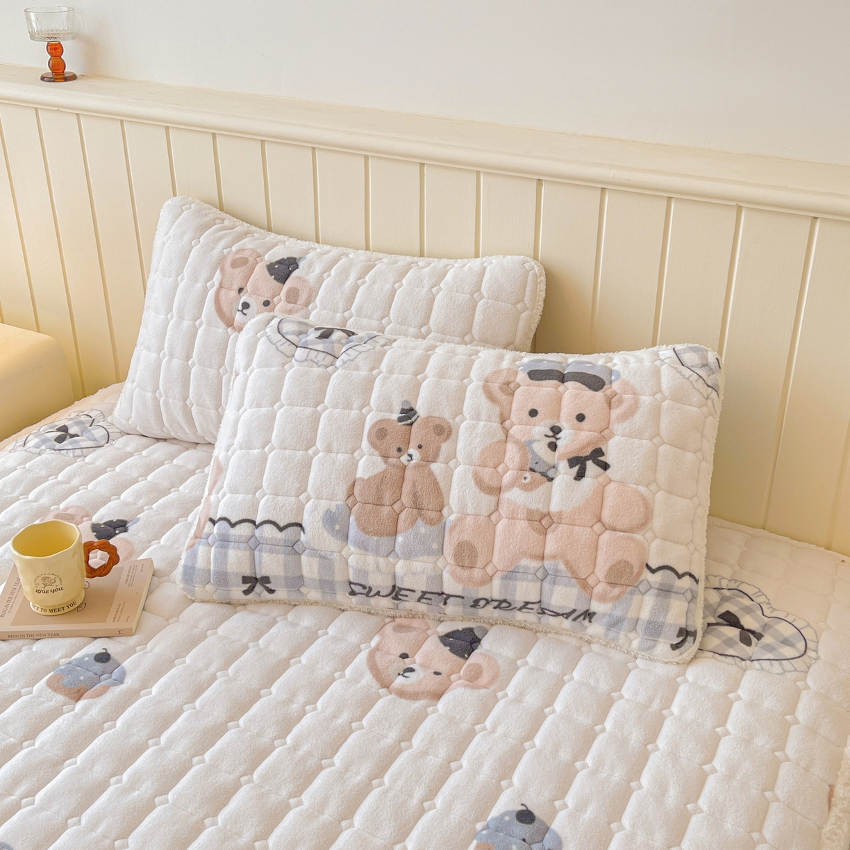 91家纺网 家纺一手货源 找家纺 （总）LIFE.丽芙 2025秋冬新款A类牛奶绒加厚保暖夹棉枕套-包边款