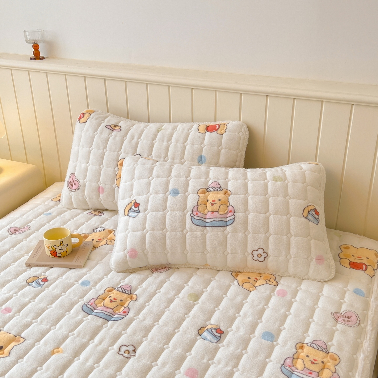 91家纺网 家纺一手货源 找家纺 （总）LIFE.丽芙 2025秋冬新款A类牛奶绒加厚保暖夹棉枕套-包边款