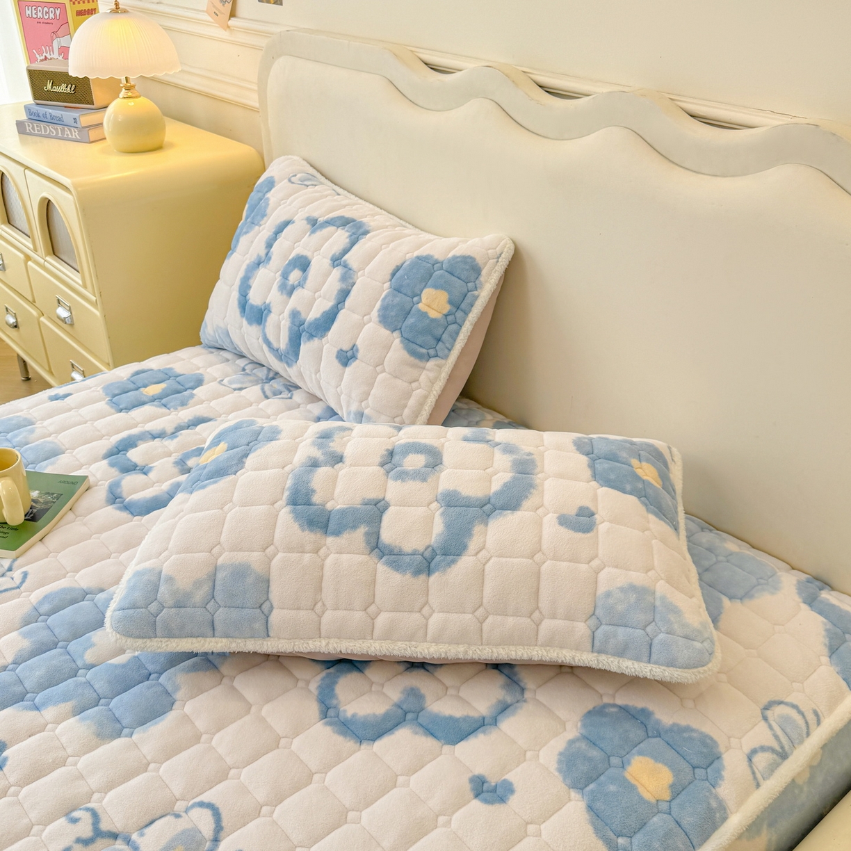 91家纺网 家纺一手货源 找家纺 （总）LIFE.丽芙 2025秋冬新款A类牛奶绒加厚保暖夹棉枕套-包边款