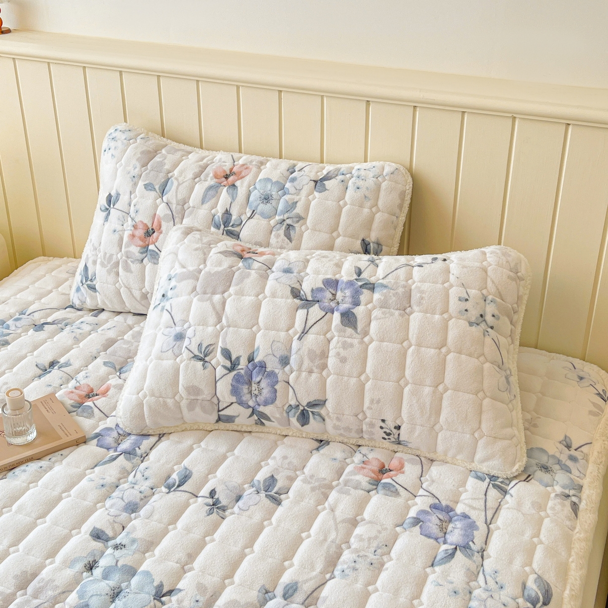 91家纺网 家纺一手货源 找家纺 （总）LIFE.丽芙 2025秋冬新款A类牛奶绒加厚保暖夹棉枕套-包边款