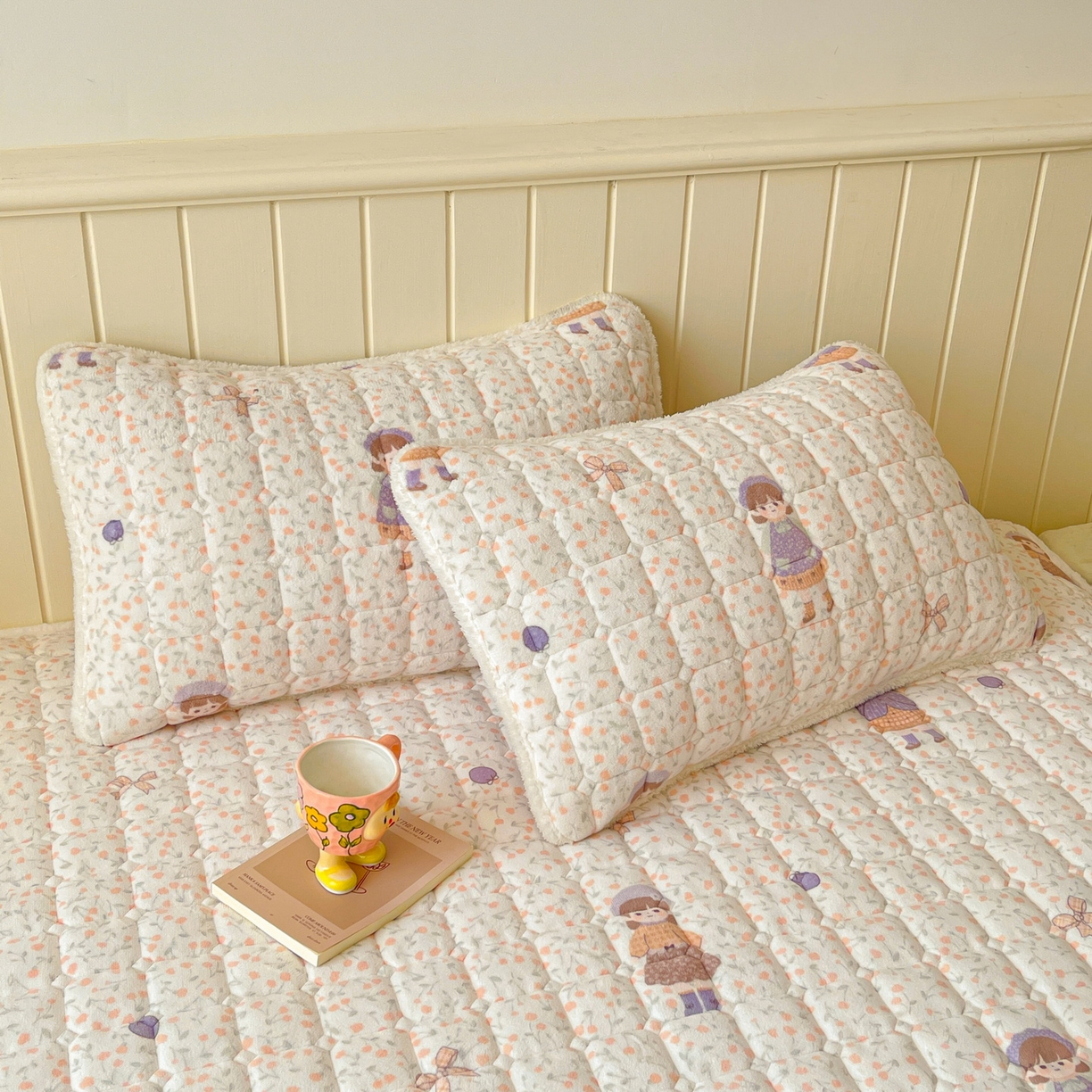 91家纺网 家纺一手货源 找家纺 LIFE.丽芙 2025秋冬新款A类牛奶绒加厚保暖夹棉枕套-包边款 甜美女孩