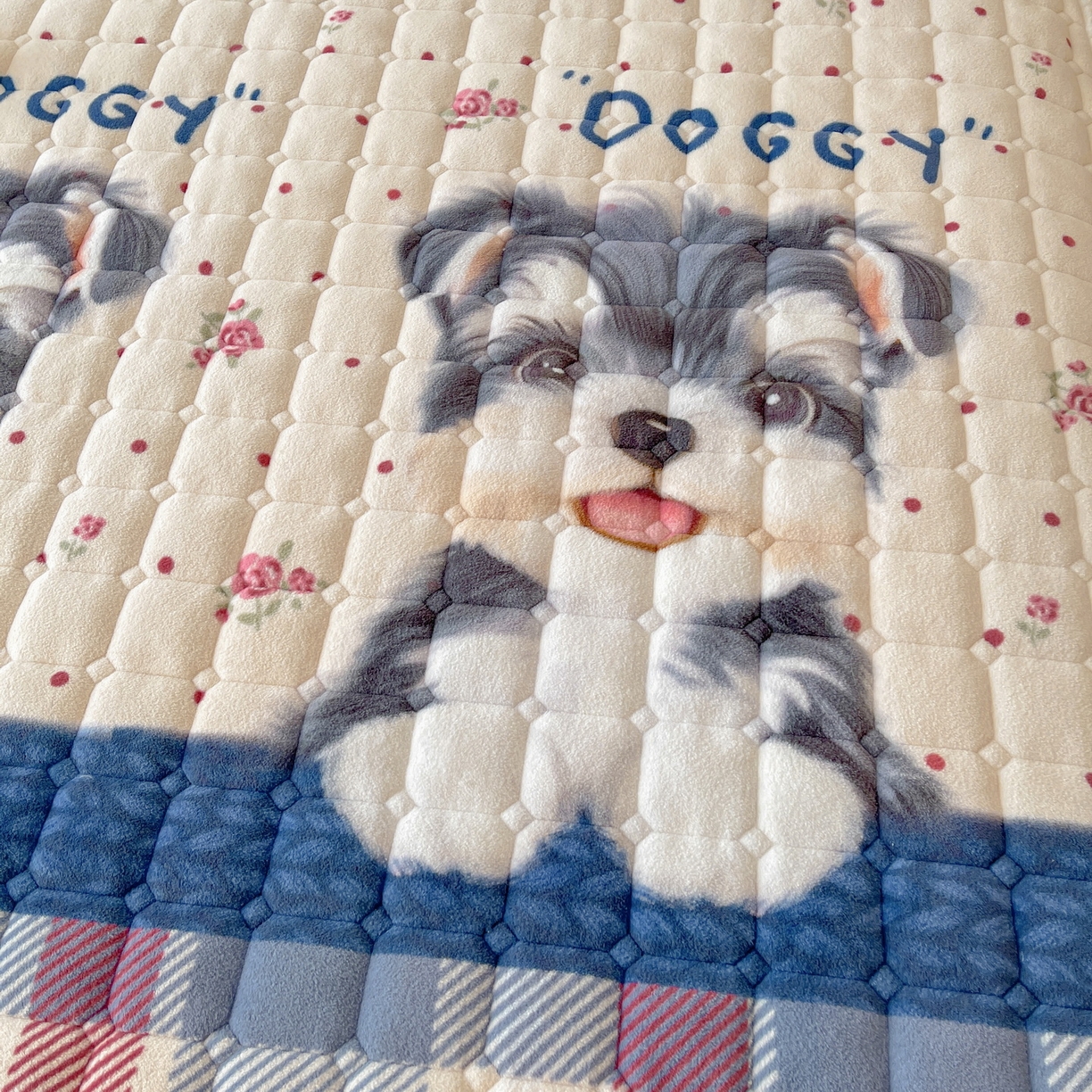 91家纺网 家纺一手货源 找家纺 LIFE.丽芙 2025秋冬新款A类牛奶绒加厚保暖夹棉枕套-包边款 修狗