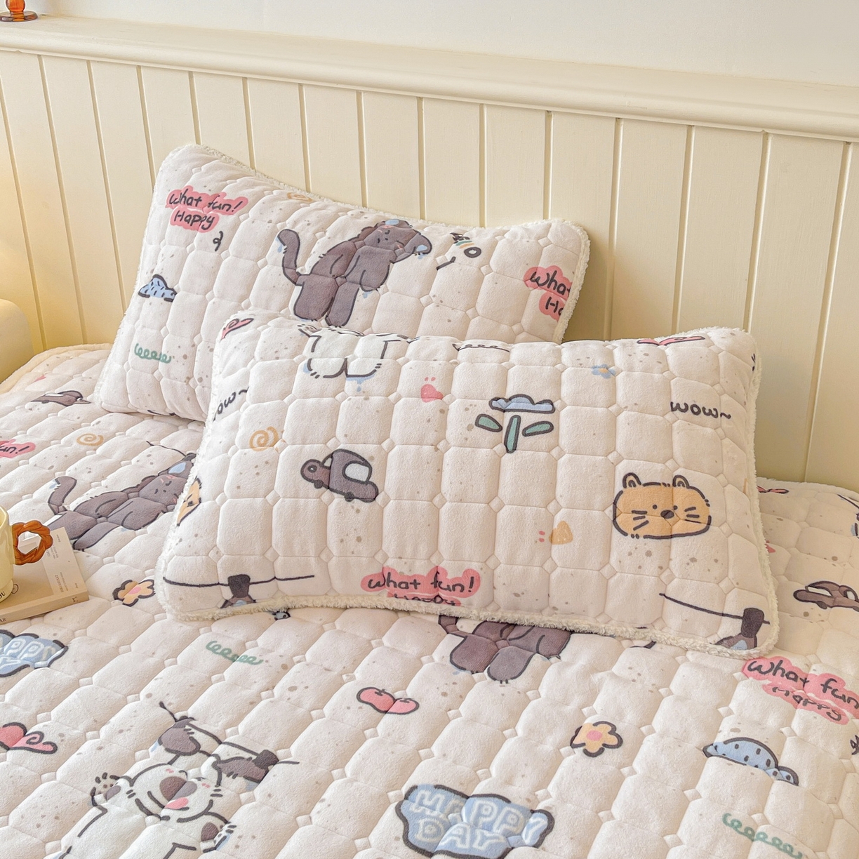 91家纺网 家纺一手货源 找家纺 （总）LIFE.丽芙 2025秋冬新款A类牛奶绒加厚保暖夹棉枕套-包边款