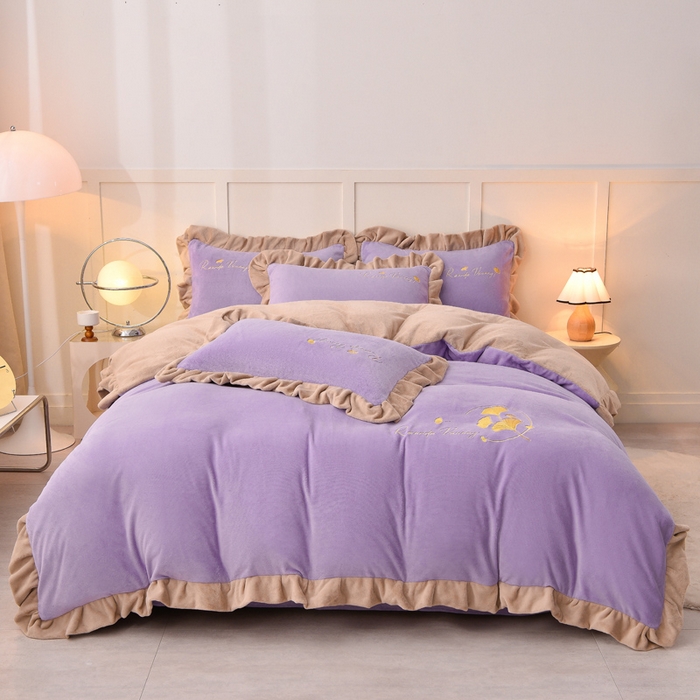 91家纺网 家纺一手货源 找家纺 湘雪家居  2025新款高克重纯色刺绣牛奶绒床单款系列四件套-提供买家秀 星语款-熏韵紫