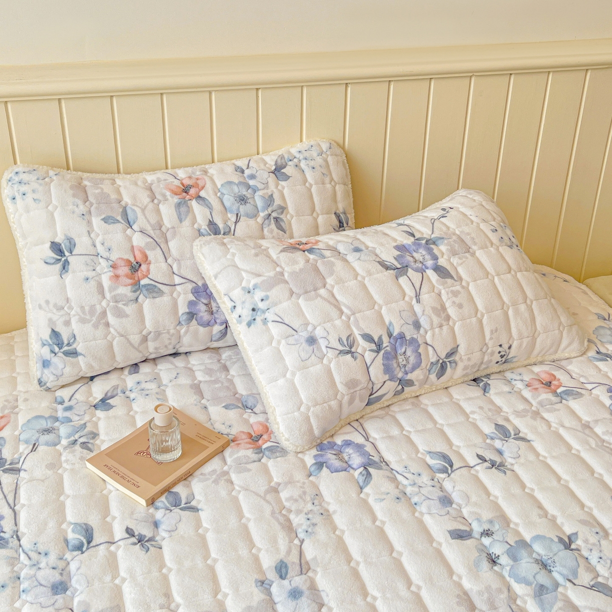 91家纺网 家纺一手货源 找家纺 LIFE.丽芙 2025秋冬新款A类牛奶绒加厚保暖夹棉枕套-包边款 司藤