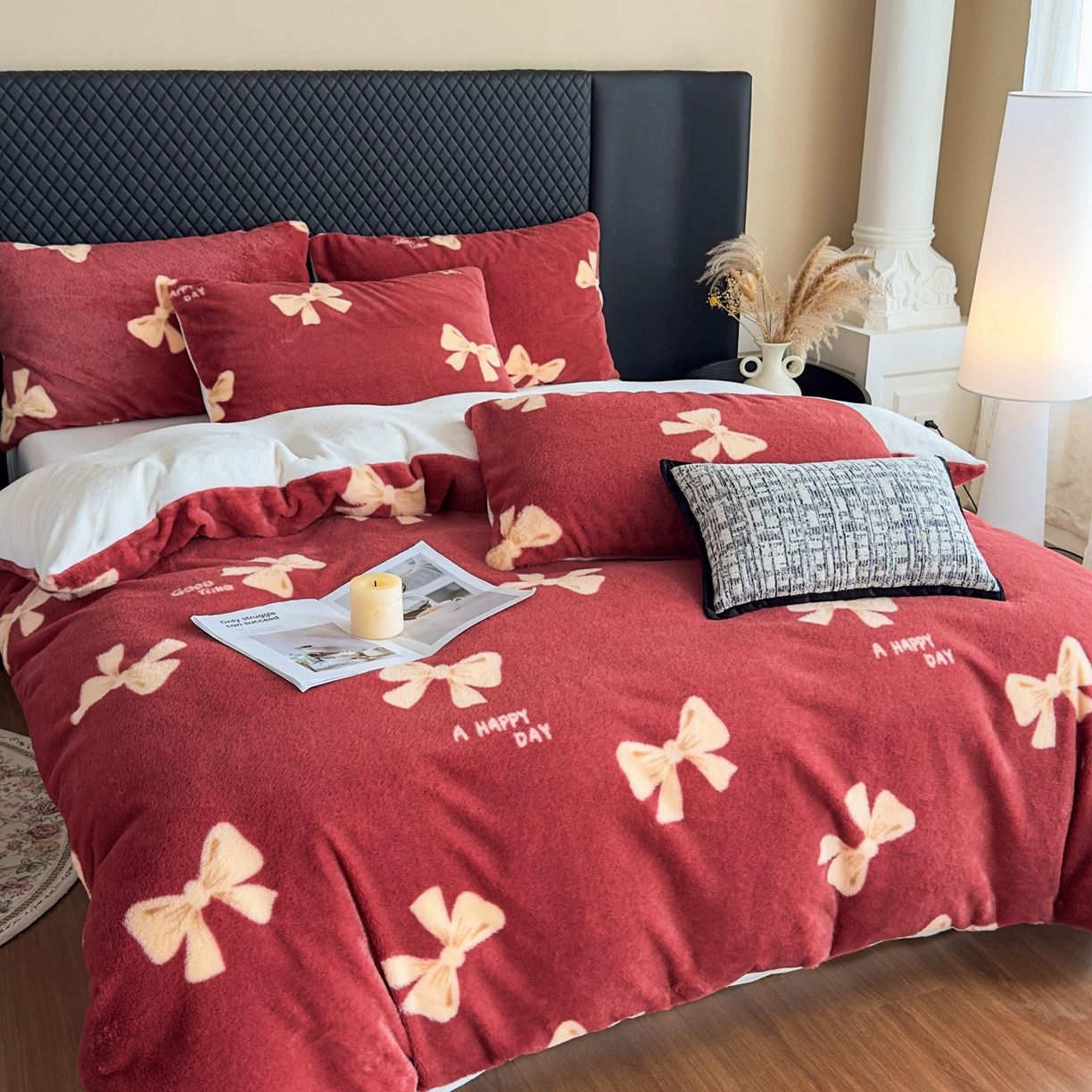 91家纺网 家纺一手货源 找家纺 璐维斯 2025 A类舒适兔毛绒印花四件套卡通花卉牛奶绒秋冬保暖床上用品单被套三件套 蝴蝶结红