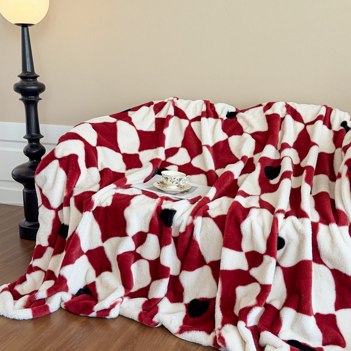 91家纺网 家纺一手货源 找家纺 璐维斯 2025 A类舒适兔毛绒印花四件套卡通花卉牛奶绒秋冬保暖床上用品单被套三件套 红色棋盘格