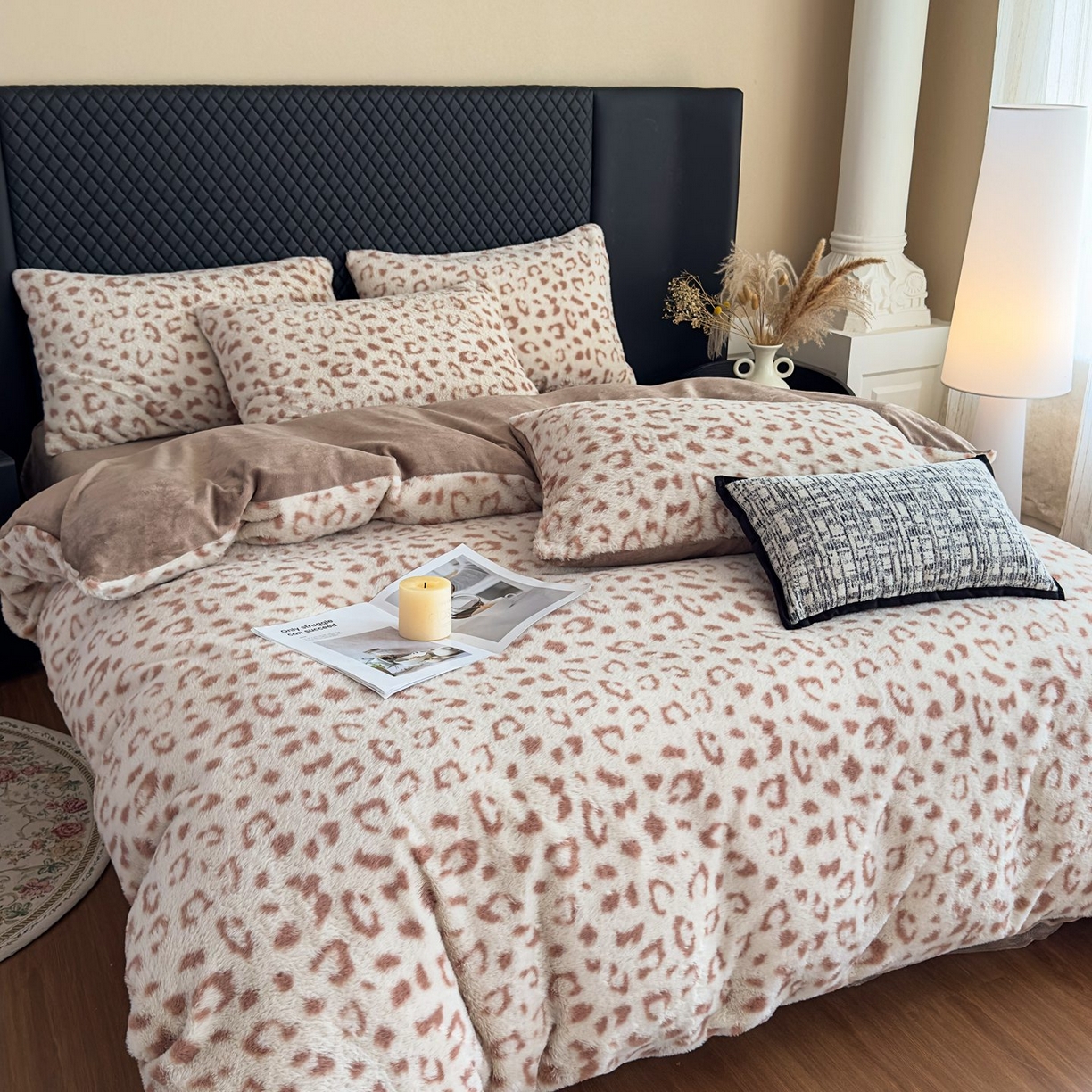 91家纺网 家纺一手货源 找家纺 璐维斯 2025 A类舒适兔毛绒印花四件套卡通花卉牛奶绒秋冬保暖床上用品单被套三件套 时尚豹纹