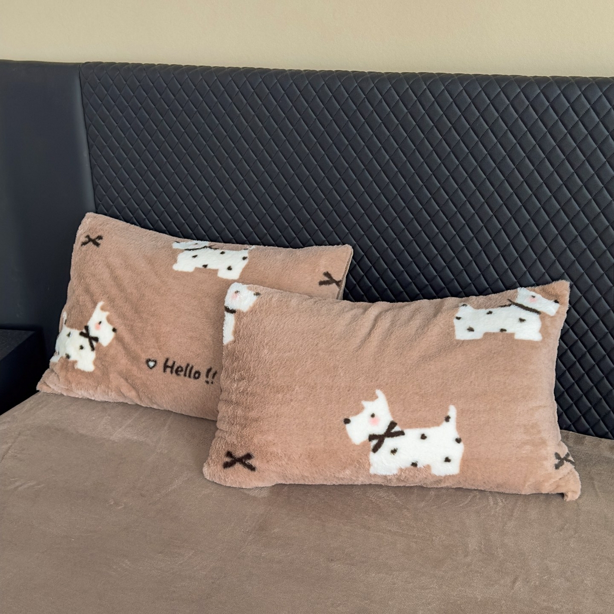 91家纺网 家纺一手货源 找家纺 璐维斯 2025 A类舒适兔毛绒印花四件套卡通花卉牛奶绒秋冬保暖床上用品单被套三件套 可爱狗