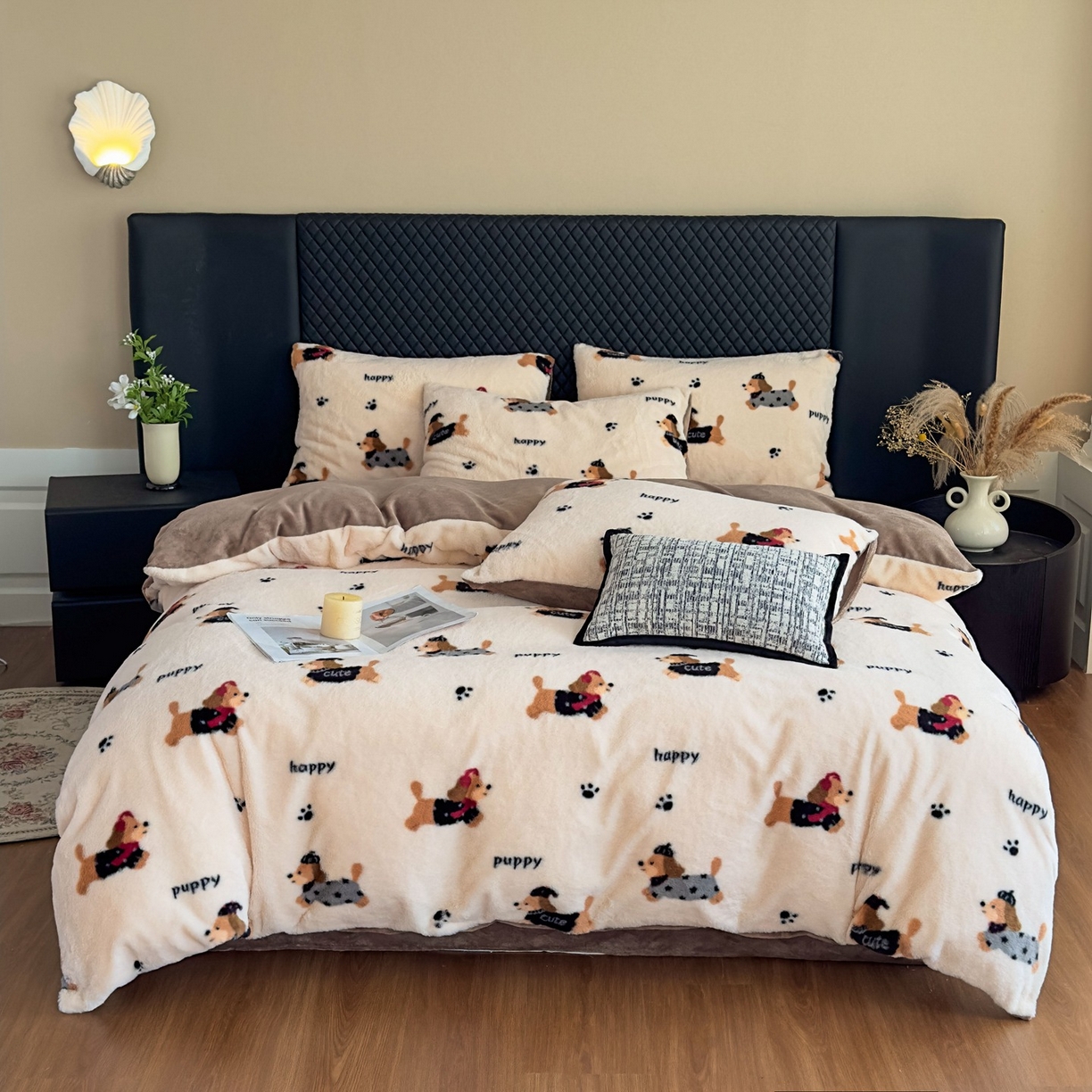 91家纺网 家纺一手货源 找家纺 璐维斯 2025 A类舒适兔毛绒印花四件套卡通花卉牛奶绒秋冬保暖床上用品单被套三件套 腊肠狗